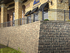 akita woodbury retaining wall