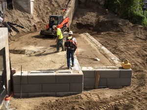 Elan Uptown Luxury Apartments, construction